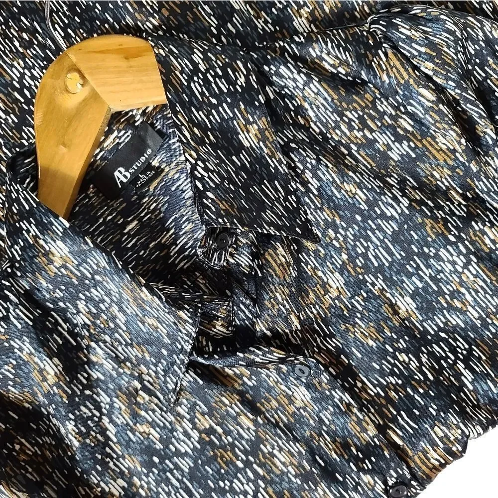 AB Studio Large Button Down Shirt - Picture 2 of 9